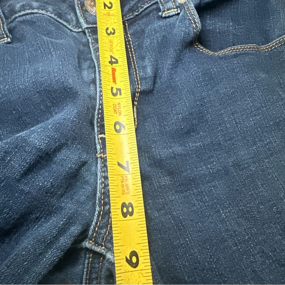 American Eagle Women’s Jeans Size 8 Regular Color Blue‎